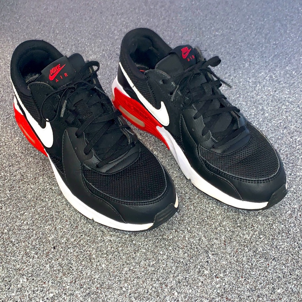Nike air max Excee sneaker size 11.5